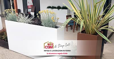 Anche i vasi arredano: scopri quelli in ferro firmati CSM Infissi