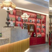 Deluxe Hotel Adriano